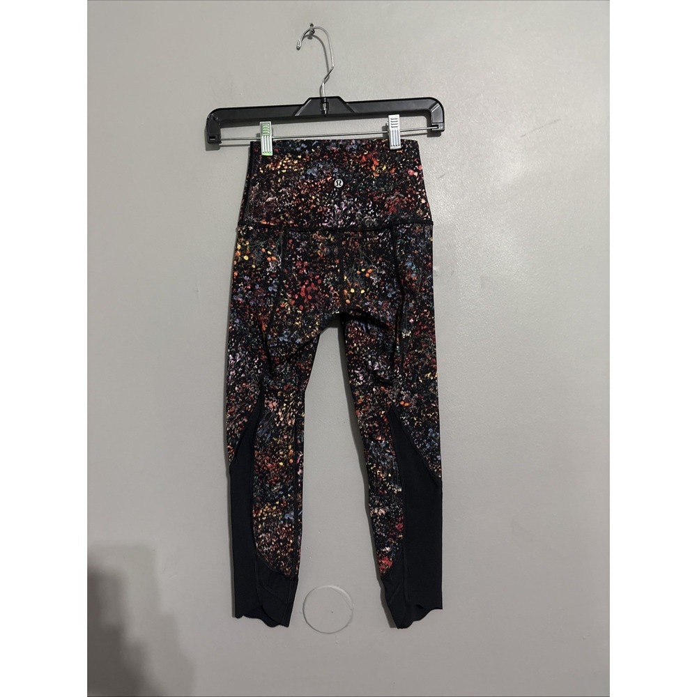 Lululemon Wunder Under Crop II Legging size 0 Special Edition Scallop 22" Floral
